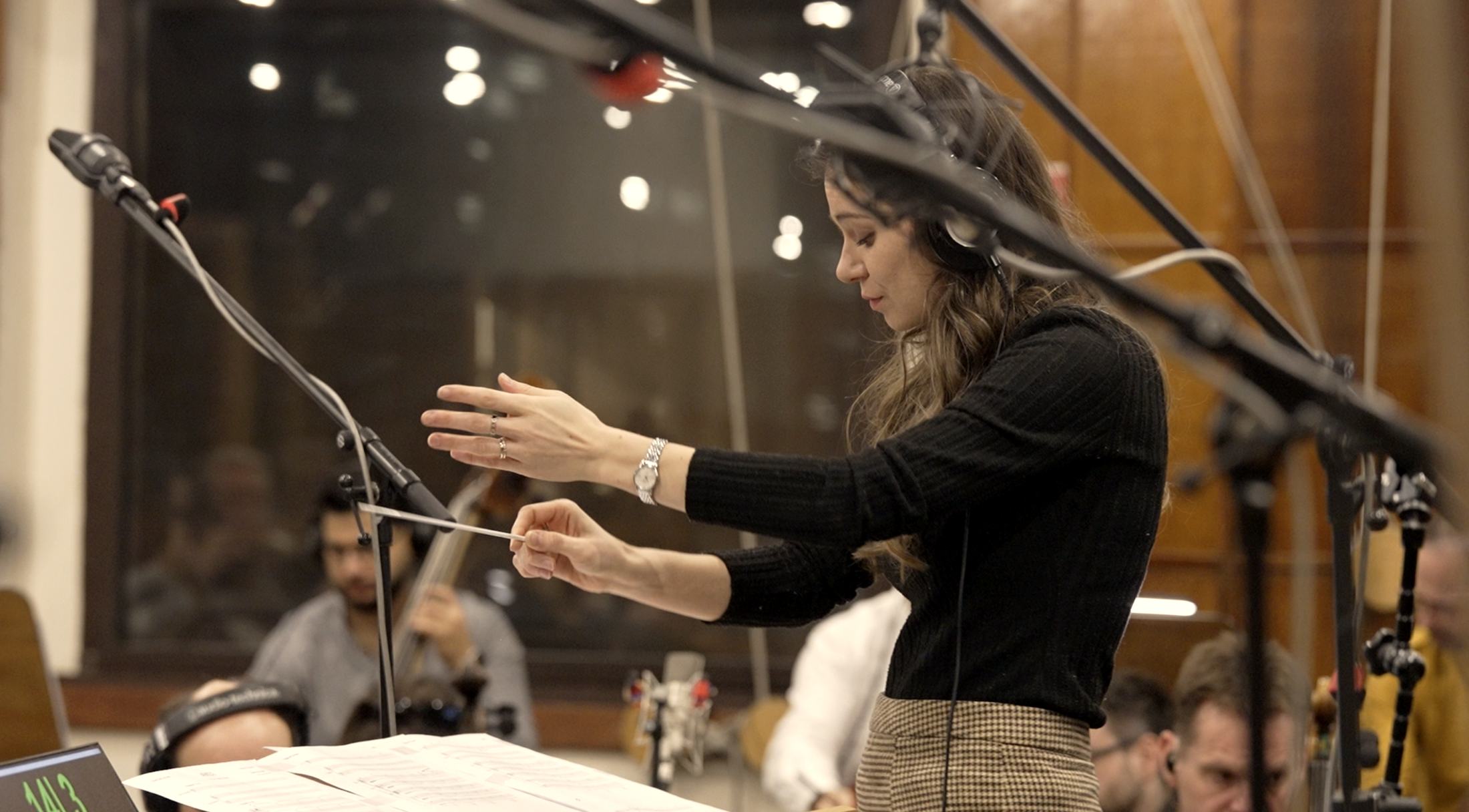 Sandrine Rudaz conducting the Budapest sessions
